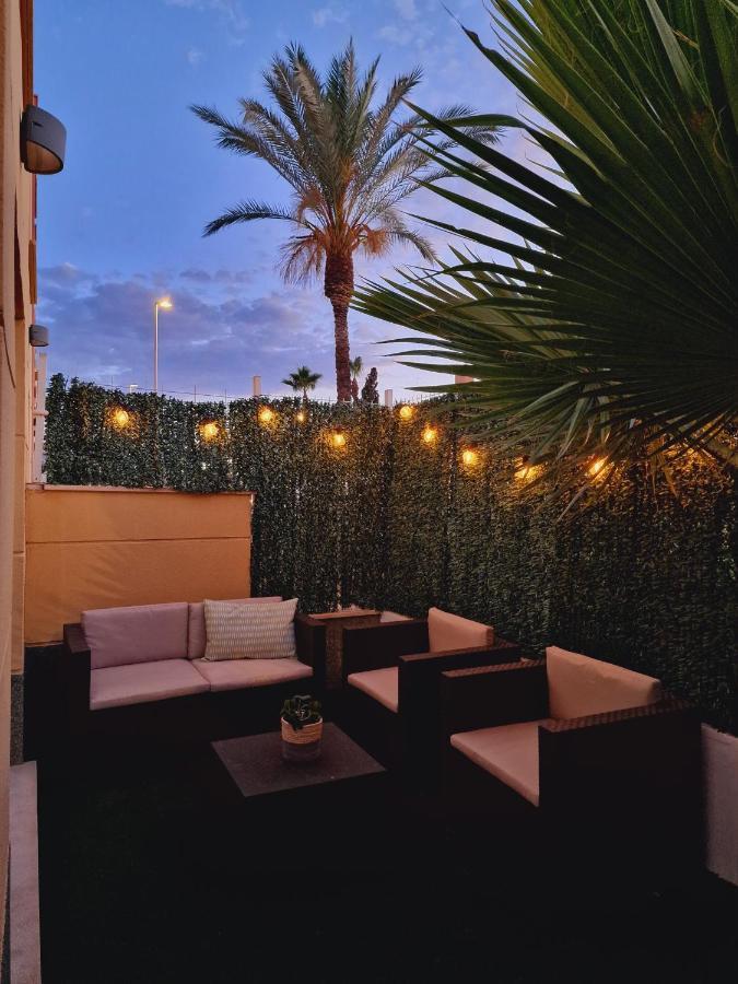 Precioso Bajo Con Jardin En Vera Exterior foto